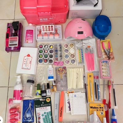 Combo Dụng Cụ Làm Nail Cơ Bản Số 2, Bộ Phụ Kiện Gồm Cốp Nhựa Hồng, Máy Hơ Sun 5, Set Sơn 4 Màu, Tiện Lợi, Chất Lượng