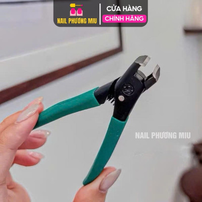 Kìm Bấm Móng Đa Năng Siêu Khỏe Làm Nail Màu Ngẫu Nhiên, Mũi Cong Theo Đầu Móng, Kềm Cắt Móng Êm Không Bị Văng, Lò Xo Tạo Lực Hồi Mở Kềm Cắt Móng Giả