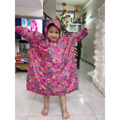 Áo mưa bít , áo đi mưa cho bé từ 7 - 10 tuổi , vải dù , chống thấm nước , họa tiết hoạt hình nhiều màu ,kèm túi đựng , giao màu ngẫu nhiên