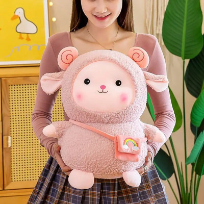 Thú nhồi bông cừu đeo túi lông xù so cute - Size 22cm - Màu ngẫu nhiên - Quà tặng gấu bông cừu dễ thương - Gối ôm mềm mịn cho bé.