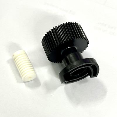 Bộ 2 bánh răng bơm mực V70-1, V70-2: Dùng cho máy photocopy Ricoh 1060/ 1075/ 2060/ 2075/ 6500/ 7500/ 8000/ 6001/ 8001/9001/ 6002/ 6502/9002/ 6503/7503 ( HA - Hàng nhập khẩu )