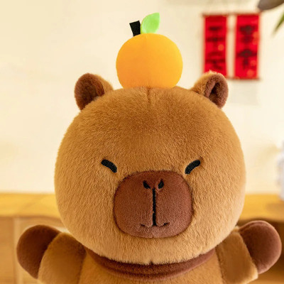 Thú nhồi bông capybara đứng đội quả cam đáng yêu - Size từ 70cm đến 1m1 - Quà tặng gấu bông chuột lang dáng dài êm mịn.