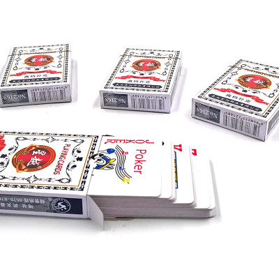 Bộ bài tây 696 poker 52 lá, lá bài bóng giấy láng mịn - bộ bài tây chơi tiến lên, phỏm, bài ba lá cùng bạn bè và người thân