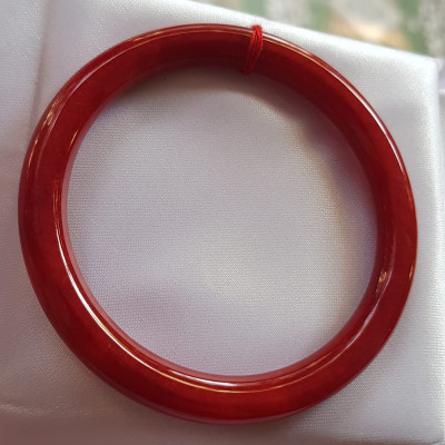 Vòng Cẩm Thạch đỏ đẹp đậm đều bóng xinh quá ni 54mm x cọng 7mm Vòng  chuẩn hợp nữ mạng hỏa mạng thổ 53kg- 60kg đeo đẹp tay may mắn tốt sức khỏe công việc rực rỡ tài lộc ạ Món quà tặng ý nghĩa dành cho Mẹ chính mình & người thân ạ