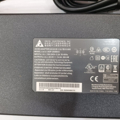 Sạc cho MSI GE75 Raider GeForce RTX 2070 7.4mm hàng nhập khẩu kèm dây nguồn