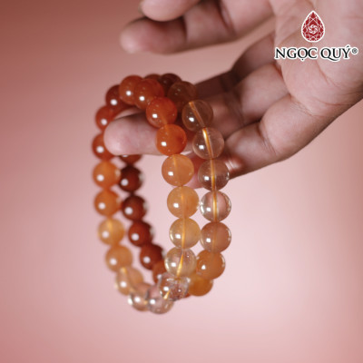 Vòng đá mã não nam hồng nhạt đến đậm hạt 10mm mệnh hỏa thổ - Ngọc Quý