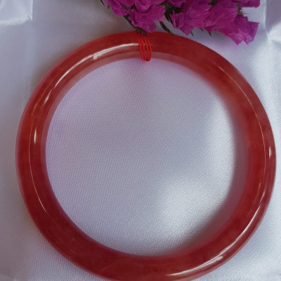 Vòng Cẩm Thạch Đỏ đẹp A 58mm x cọng 8mm màu đỏ tươi sáng bóng mượt đỏ là màu chiến thắng chuẩn hợp nữ mạng hỏa mạng thổ 55kg - 68kg đeo đẹp tay may mắn tốt sức khỏe công việc rực rỡ tài lộc ạ