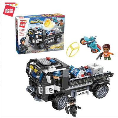 Bộ đồ chơi xếp hình mô hình xe vận chuyển SWAT 11013 - QMAN