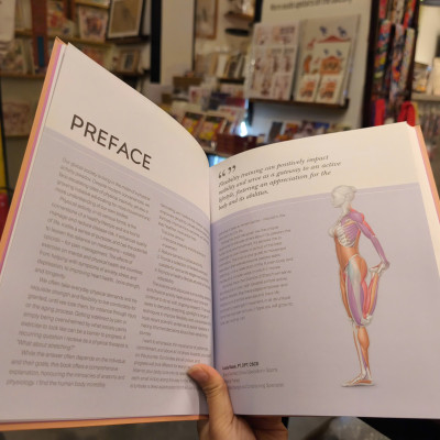 Sách - Science of Stretch: Reach Your Flexible Potential, Stay Active, Maximize Mobility | DK Book