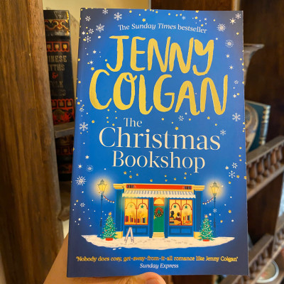Sách - The Christmas Bookshop: A Cosy and Uplifting Festive Romance by Jenny Colgan / Sách Ngoại văn