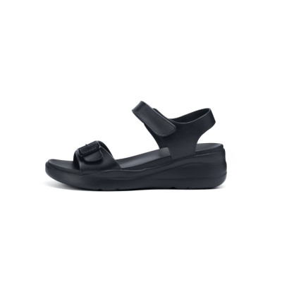 Sandal Biti