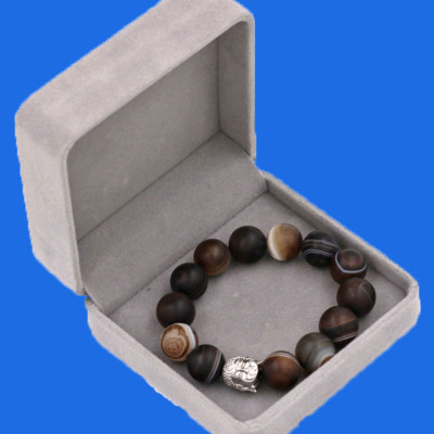 Vòng đeo tay Mã Não Nâu Sọc mờ 14 ly cẩn hạt Phật A Di Đà inox bạc VMNNSMNLT14 HỘP NHUNG - hợp mệnh Kim, mệnh Thổ