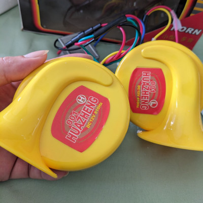 Còji Ngân ÔTÔ Xe Máy Kiểu Ốc Sên 8 Tiếng: Âm Thanh Sắc Nét, Độ Bền Vượt Trội Bản CAO CẤP, ĐÈN TRANG TRÍ