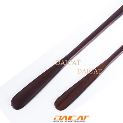 Hai Cây Xỏ Giầy Gỗ Muồng Đen KT 55CM- DAICAT -Hàng chính hãng