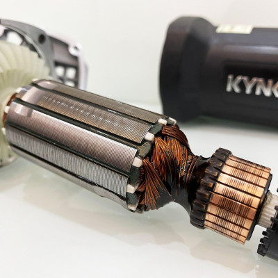 (TẶNG ĐÁ MÀI) Máy mài góc 1 tấc mài góc 100mm Kynko KD57 chính hãng (6571A)