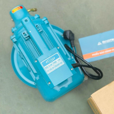 MÁY ĐẦM DÙI MOTOR 1500W CLASSIC CLA-6206- HÀNG CHÍNH HÃNG