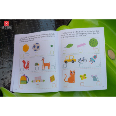 Sách - 30 Hoạt Động Rèn Luyện Kỹ Năng Tư Duy Cho Trẻ - Suy Luận Logic Cho Trẻ Từ 3 - 9 Tuổi - Đinh Tị Books