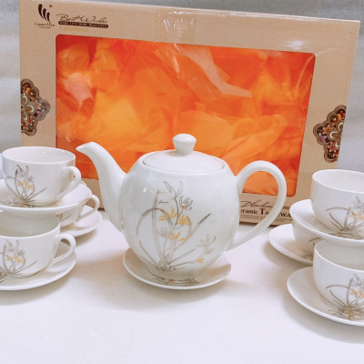 Bộ ấm chén pha trà kèm 7 đĩa sứ  camelia màu trắng hoa bạc - ANTH464