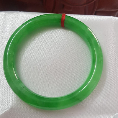 Vòng tay đá cẩm thạch tự nhiên Lý Vân A Sịn 53mm x cọng 8,2mm Màu Xanh Lý tươi bóng mượt đẹp Nữ 52kg - 58kg đeo mệnh Mộc mệnh Hỏa mệnh Thủy ạ