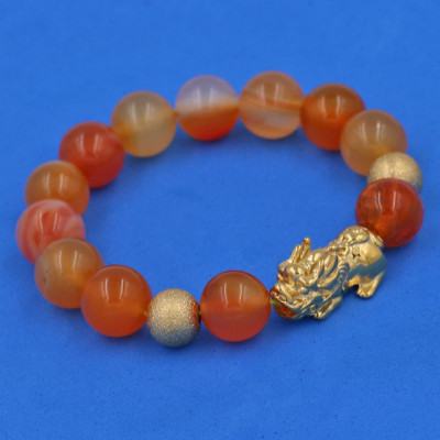 Vòng tay Mã Não Cam 12 ly - cẩn Tỳ Hưu Phong Thủy inox vàng VMNCTHHBV12 - hợp mệnh Hỏa, mệnh Thổ