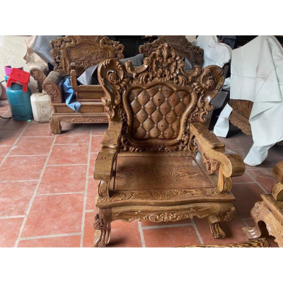 Bộ bàn ghế mẫu mới hoàng gia gỗ mun đuôi công