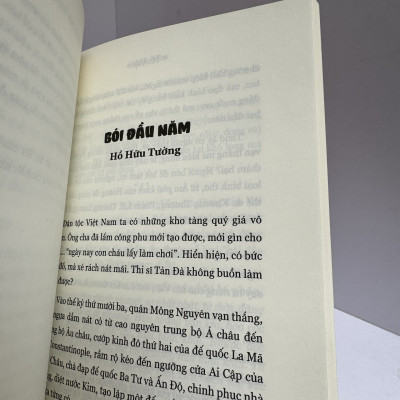 TẾT VIỆT (tái bản từ tác phẩm Đặc khảo về Phong tục Tết Việt Nam và các lân bang) - Nhóm tác giả Tạp chí Xưa và Nay - Thaihabooks