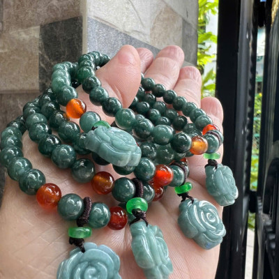 Vòng Tay Chuỗi Nữ Đá Cẩm Thạch Xanh Lam Đậm Tự Nhiên Mix Bông Hồng rất là xinh đẹp size hạt 7mm các chị em nữ mệnh thủy mệnh mộc mệnh và hỏa đeo chuẩn hợp món quà tặng phụ nữ quà sinh nhật đẹp ý nghĩa rẻ đẹp ạ