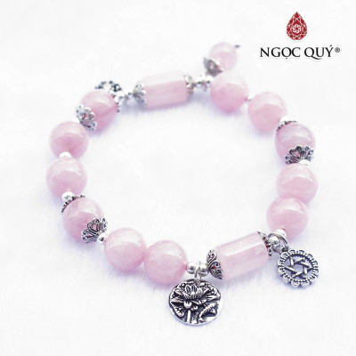 Vòng thạch anh hồng madagascar phối charm sen bạc mệnh hỏa, thổ - Ngọc Quý Gemstones