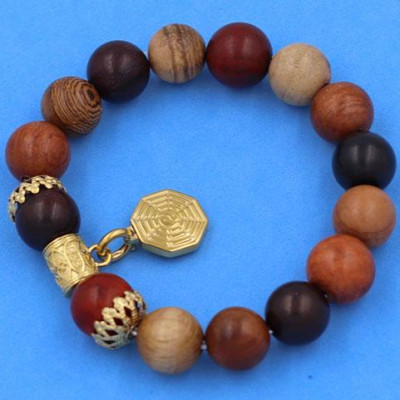 Vòng tay chuỗi hạt Gỗ Đàn Hương 8 màu 12 ly - Vòng tay Bát Quái inox vàng VGDHTMBQHKV12