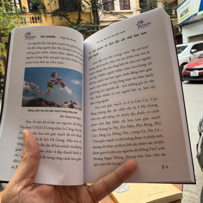 HÀ GIANG - MIỀN ĐÁ NỞ HOA - Nguyễn Thái Bình Chủ biên -  NXB Chính Trị Quốc Gia Sự Thật