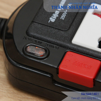 Ổ cắm Điện Quang ĐQ ESK SM750SL (5 lỗ 3 chấu, 5 công tắc)