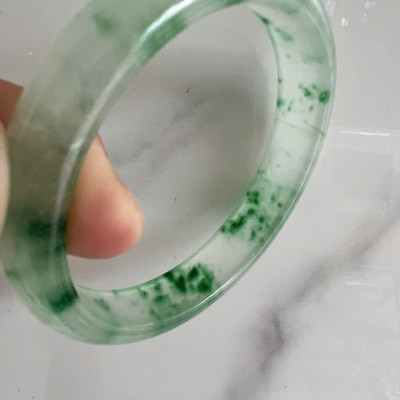 Vòng Tay Nữ Bản Hẹ Đá Mã Não DuLong Trắng Xanh Rong Biển Bông Trong Bóng Đẹp Ni Ni 57mm Cao 12mm Dầy 7mm Nữ 54kg - 58kg đeo tay xinh rẻ đẹp món quà tặng ý nghĩa ạ 