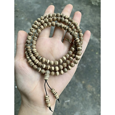 Vòng đeo tay, lắc tay quấn 3 vòng phong thủy từ gỗ trầm hương tốc Malaysia tự nhiên mix charm 108 hạt