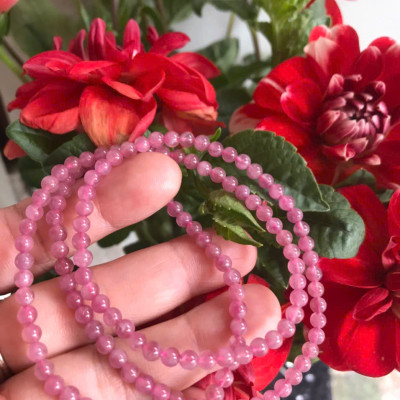 Chiếc Vòng Tay Chuỗi Quấn 3 Vòng Đá Tourmaline Hồng Tự Nhiên Đẹp Size hạt 4mm Nữ mệnh Hỏa và mệnh Thổ đeo xinh tay may mắn ạ