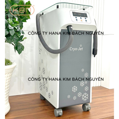 Máy thổi lạnh Cryo Jet Hàn Quốc giúp giảm đau trong thẩm mỹ.