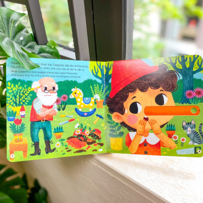 Sách Chuyển Động - First Stories - Cậu Bé Người Gỗ - Pinocchio - Bìa Cứng