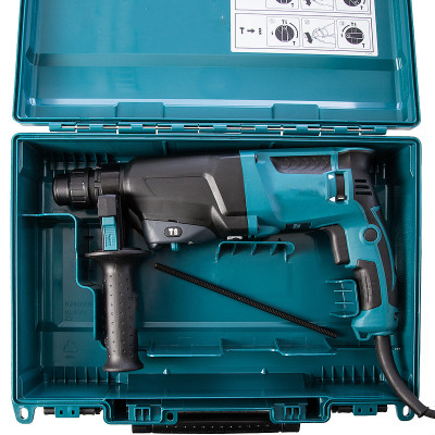 Máy Khoan Bê Tông ABG HR2610 Công Suất Lên Đến 800W Có Thể Khoan Trên Nhiều Bề Mặt Chất Liệu Cứng Như Nhôm, Gỗ, Bê Tông,… Thiết Kế Gọn Gàng, Dễ Sử Dụng- Hàng Chính Hãng.