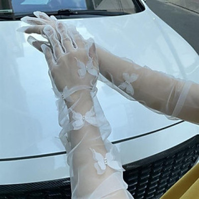 Găng tay voan đính bướm trắng mẫu dài