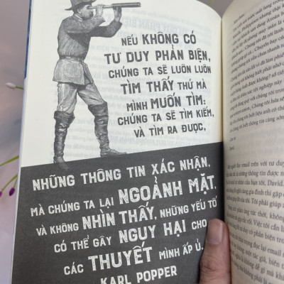TƯ DUY PHẢN BIỆN - ĐỂ KHÔNG BỊ THAO TÚNG TÂM LÝ - Tom Chatfield – Khánh Trang dịch - NXB Trẻ