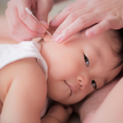 Hộp 200 chiếc tăm bông Sanyo 100% bông gòn tự nhiên siêu mềm dành cho bé - MADE IN JAPAN