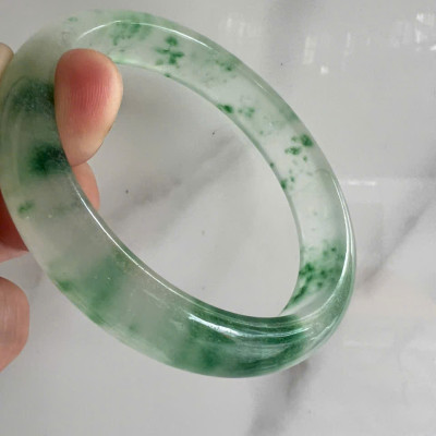 Vòng Tay Nữ Bản Hẹ Đá Mã Não DuLong Trắng Xanh Rong Biển Bông Trong Bóng Đẹp Ni Ni 57mm Cao 12mm Dầy 7mm Nữ 54kg - 58kg đeo tay xinh rẻ đẹp món quà tặng ý nghĩa ạ 