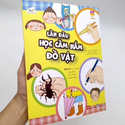 Lần Đầu Học Cầm Nắm Đồ Vật
