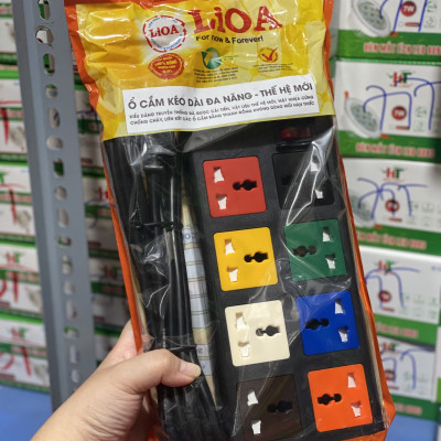 Ổ Cắm Kéo Dài Đa Năng 8D Có Nắp Che Dây Lioa 8D32N (3300W)