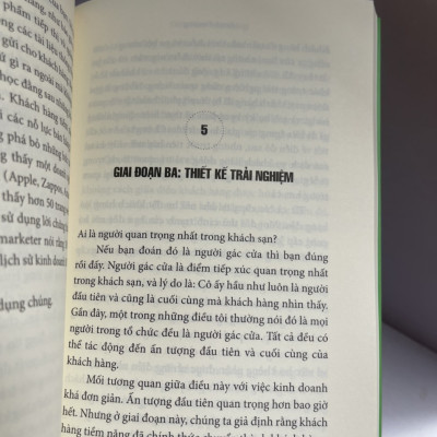 GIỮ CHÂN KHÁCH HÀNG: BÍ QUYẾT DUY TRÌ VÒNG LẶP MUA HÀNG- Noah Fleming– Linh M. Nguyễn dịch – Nhã Nam - NXB Công Thương