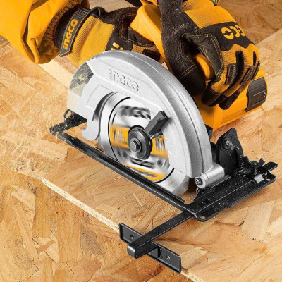 Máy cưa gỗ cầm tay INGCO CS18538 Máy cưa đĩa công suất 1400W, điện thế 220v, kích thước lưỡi 185x20mm, tốc độ 4800rpm