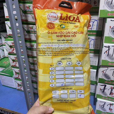 Ổ cắm điện LIOA 8 ổ cắm đa năng có nắp che 8D32N (Đen) 3 mét- Hàng chính hãng