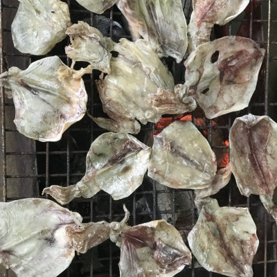 Đặc sản Phan Thiết - Mực Rim Me Đã Chế Biến Ăn Liền Hộp 250 Gram Là Món Ăn Ngon Ơi Là Ngon. Hạn Sử Dụng 6 Tháng Kể Từ Ngày Đặt Hàng - OCOP 4 Sao