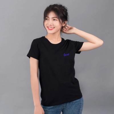 Áo Thun Nữ In Logo Chữ Love