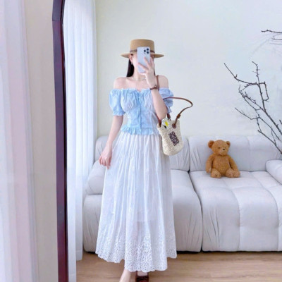 Set Áo Cổ Vuông Xanh Cúc Bọc Tay Bồng Phối Chân Váy Trắng