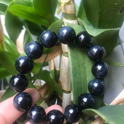 VÒNG 14MM MỚI ĐÁ THIÊN NHIÊN MÀU XANH XANH ĐEN 14LY NAM MỆNH THỦY MỘC ĐEO 14 HẠT VÔ CUNG NAM ĐEO TỐT ĐẸP